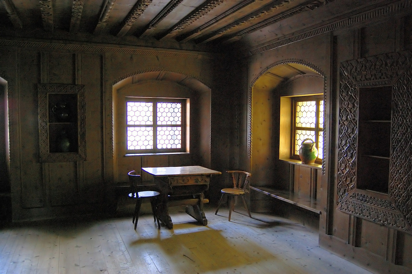Middle Age Furniture and Interior Design Set